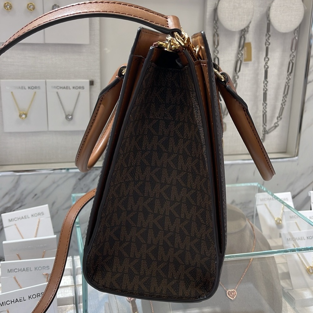 Michael Kors Sheila Medium Signature Logo and Metallic Satchel Crossbody CZ NWT - Picture 4 of 16